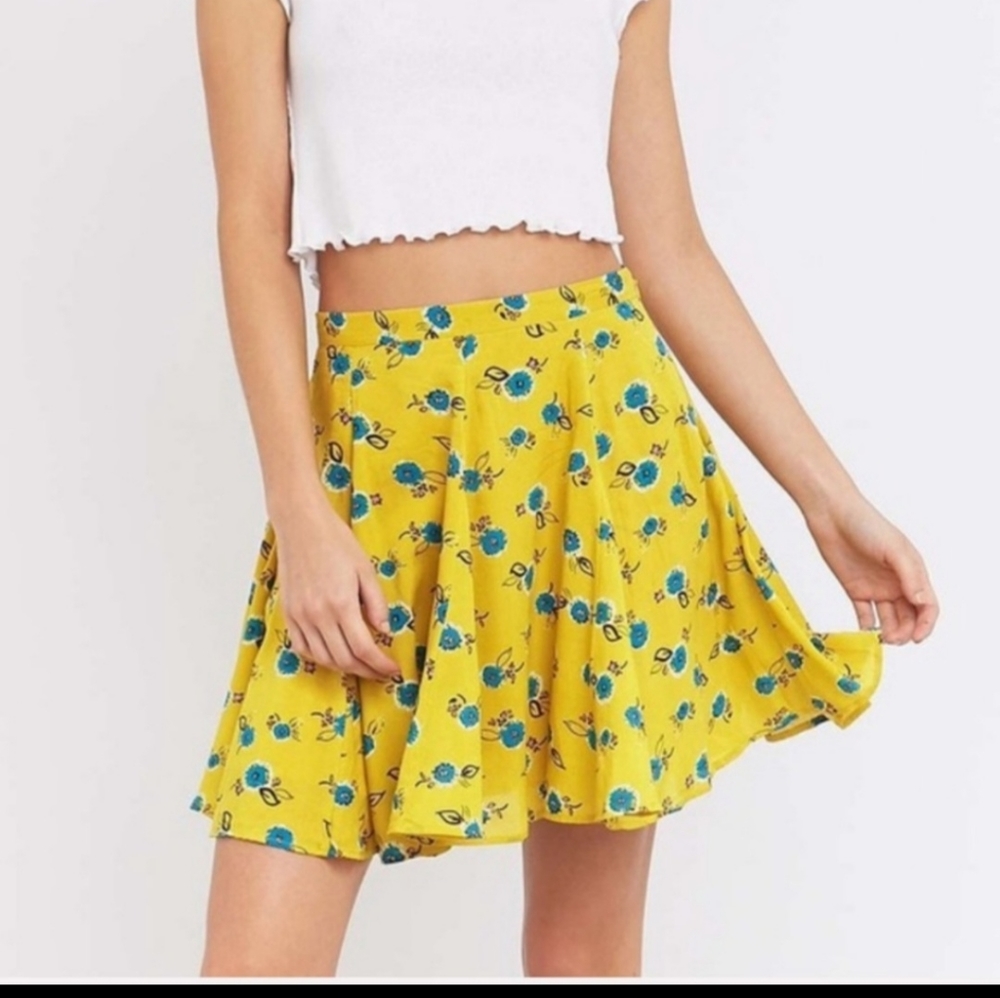 Urban outfitters skater skirt size 8